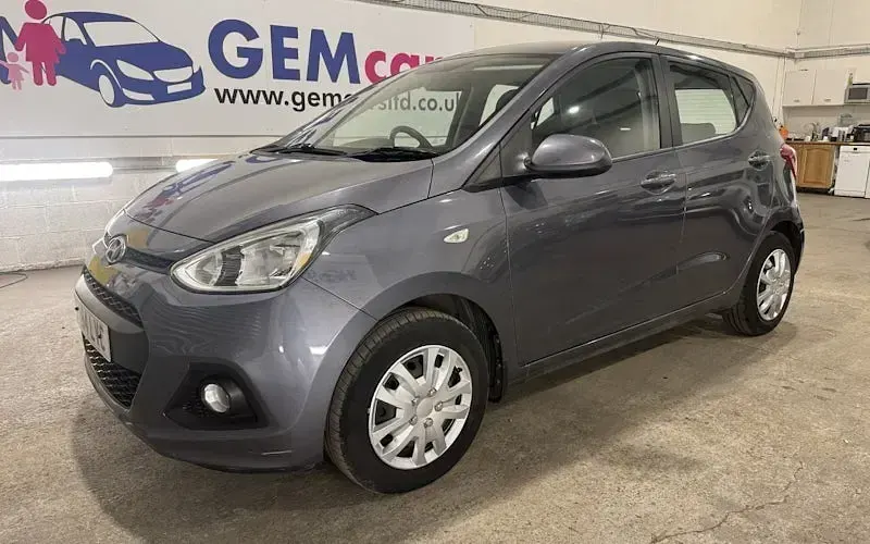 Used Hyundai i10 SE 67 HP (49 kW) 2014 Grey Hatchback