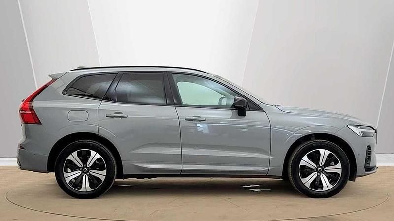 Second-hand Volvo XC60 Plus 345 CP (253 kW) 2025 Gri SUV