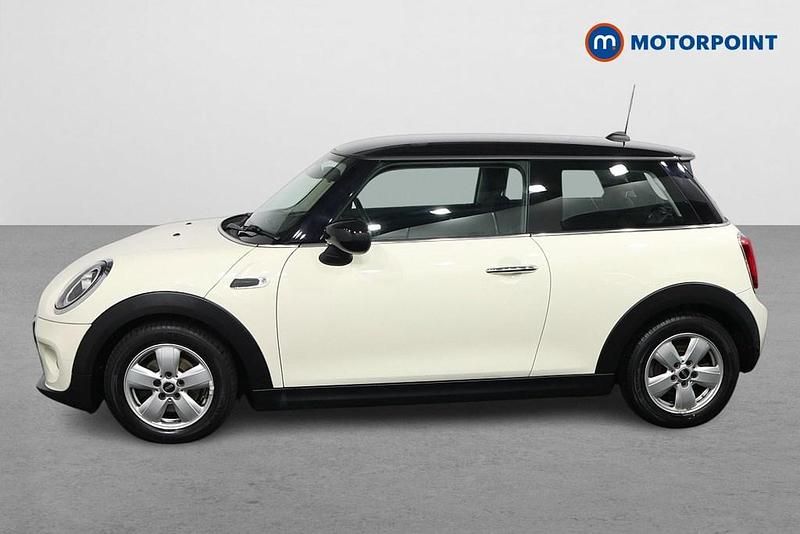 Used Mini Cooper Classic 2019 White Hatchback