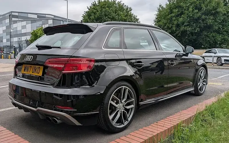 Begagnad Audi S3 Sportback Advanced 310 HK (228 kW) 2017 Svart Halvkombi
