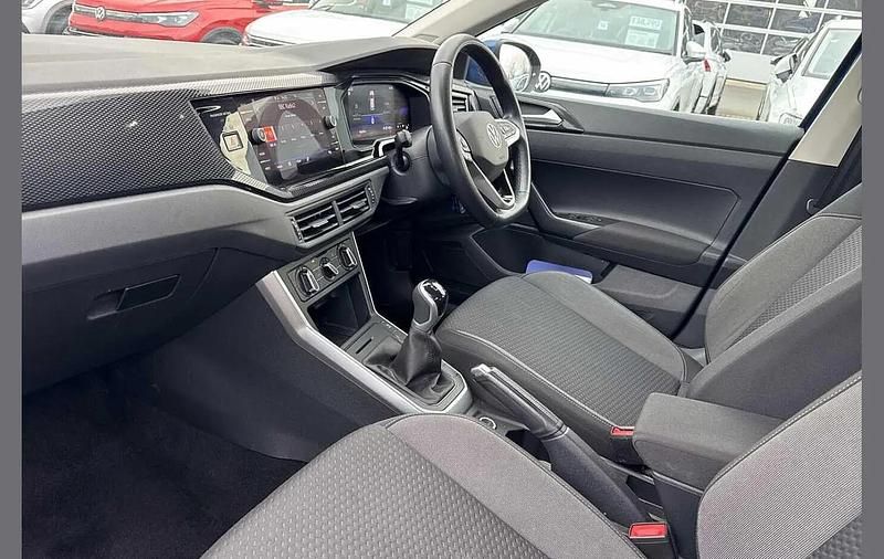 Used VW Taigo Life 110 HP (80 kW) 2022 Blue SUV