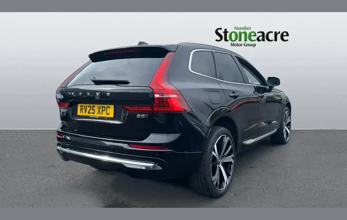 Used Volvo XC60 Ultra 250 HP (183 kW) 2025 Black SUV