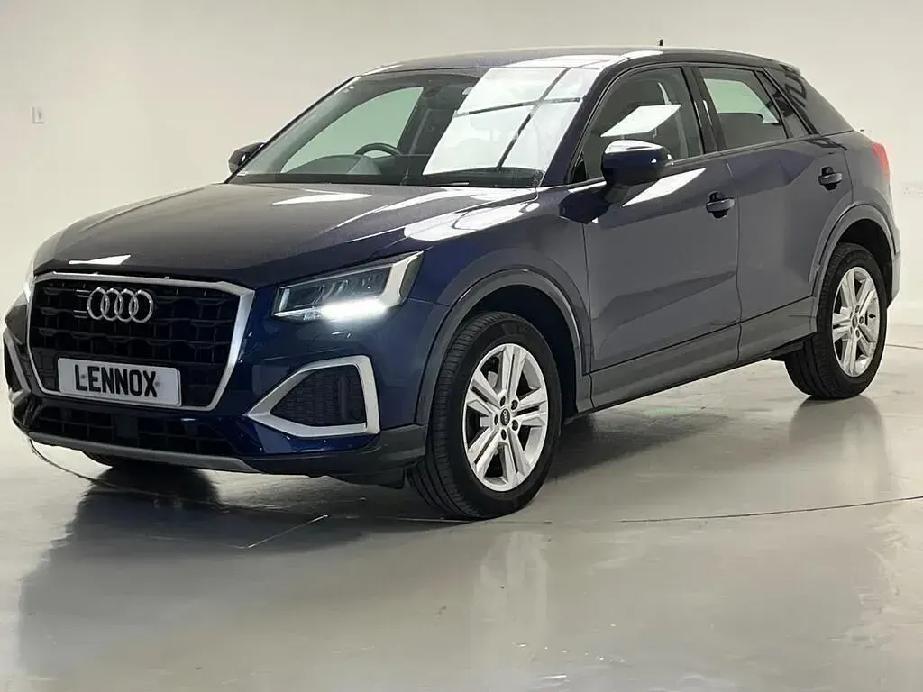 Begagnad Audi Q2 Sport 150 HK (110 kW) 2021 Blå SUV