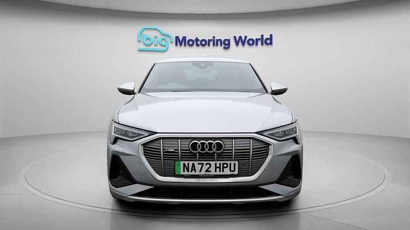 Used Audi e-tron S-Line 300 kW (408 HP) 2022 Silver SUV