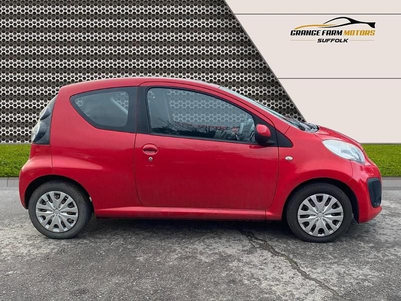 Used Citroën C1 VTR Sport 68 HP (50 kW) 2012 Red Hatchback