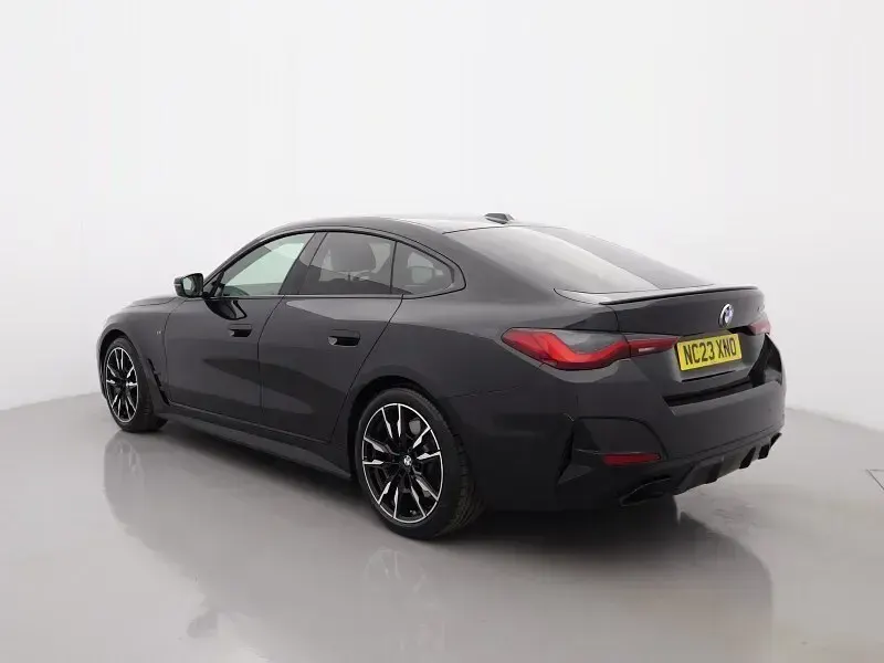 Usado BMW M440 M Sport 369 CV (271 kW) 2023 Negro Berlina