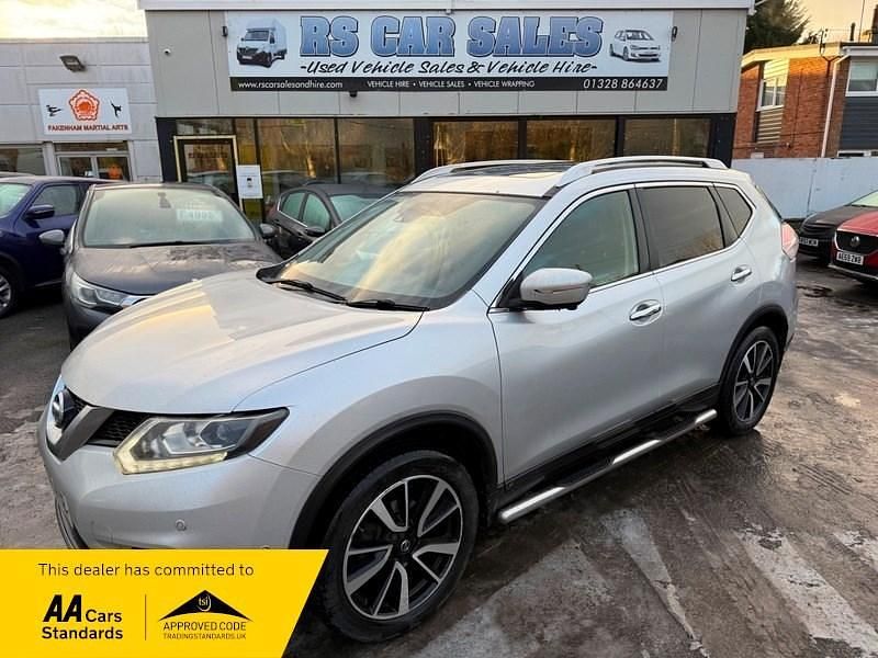 Silver Used 2015 Nissan X-Trail Tekna SUV | £6,495 (Fair price) - Image 1/4