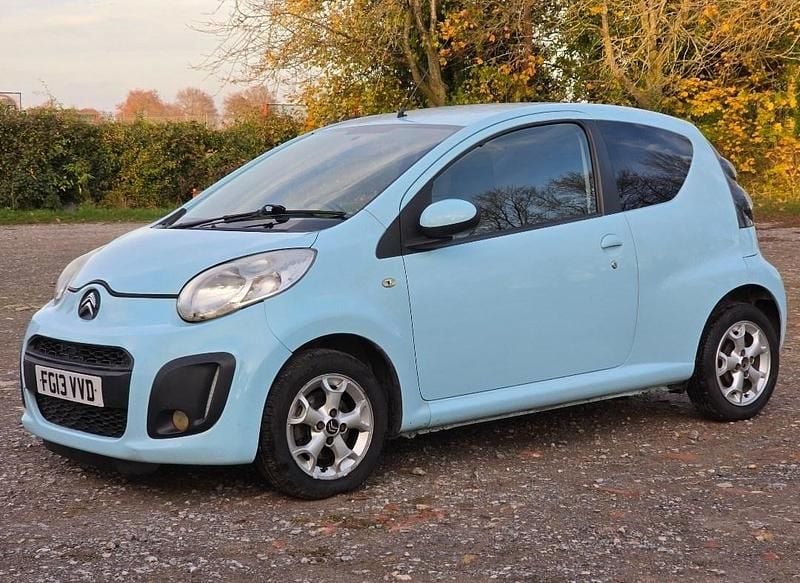 Blue Used 2013 Citroën C1 VTR Sport Hatchback | £2,200 (Good price) - Image 1/4