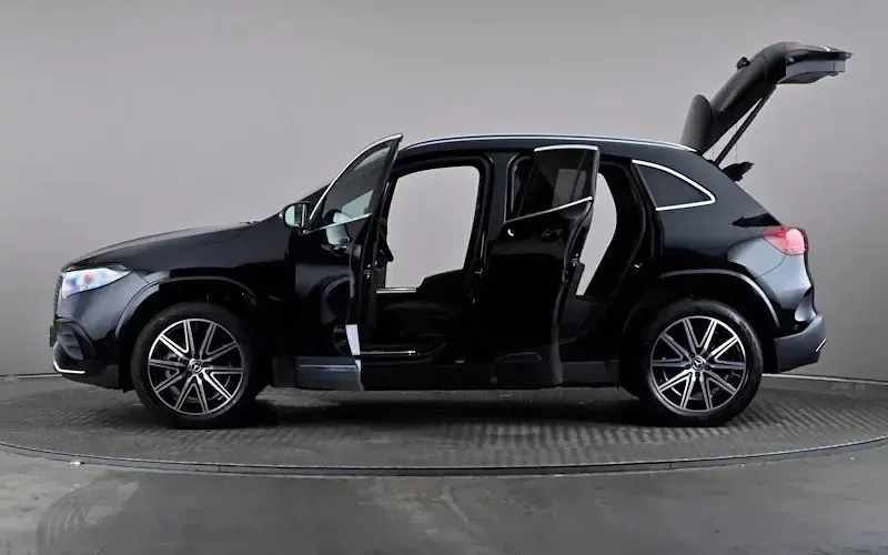 Used Mercedes EQA250+ Executive 139 kW (190 HP) 2024 Black SUV