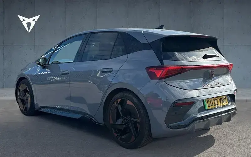 Usado Cupra Born e-Boost 169 kW (230 CV) 2024 Utilitario