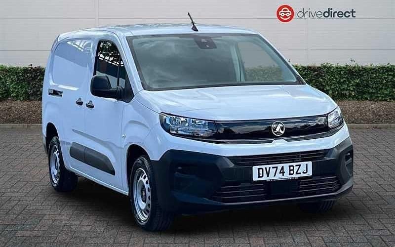 White New 2024 Vauxhall Combo S MPV | £15,495 (Super price) - Image 1/4