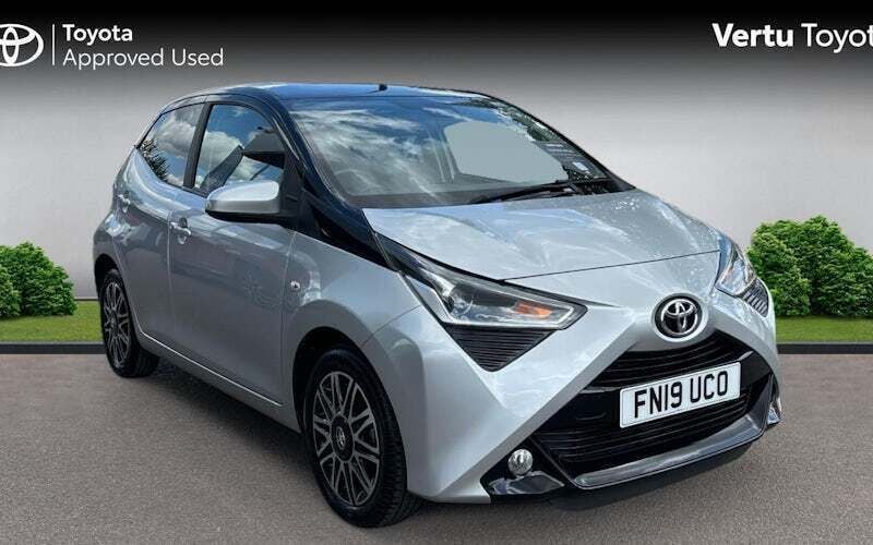 Used 2021 Toyota Aygo X-clusiv Hatchback | £10,027 (Fair price) - Image 1/4