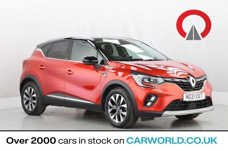 Red Used 2021 Renault Captur Version S SUV | £12,958 (Fair price) - Image 1/3