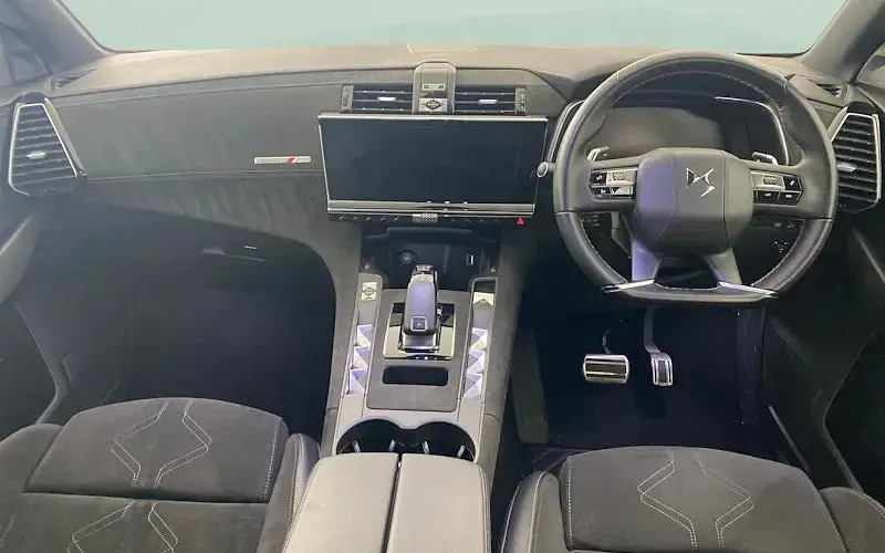 Used DS Automobiles DS7 Crossback Performance Line Plus 181 HP (133 kW) 2022 White SUV