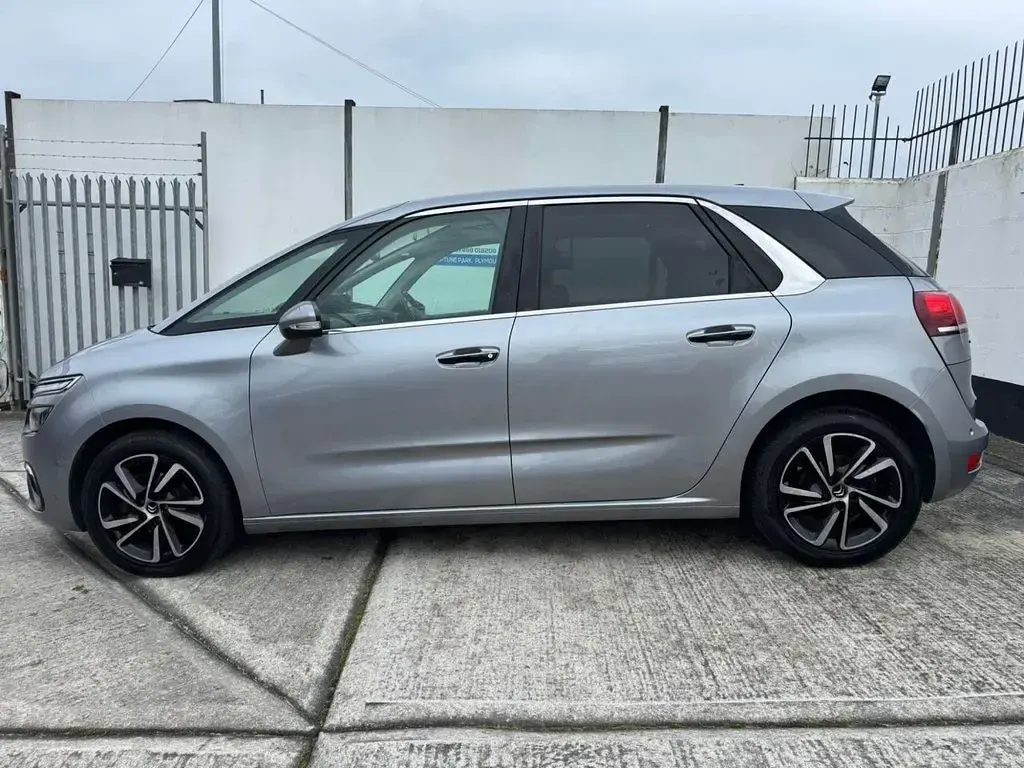 Used Citroën C4 Picasso Flair 120 HP (88 kW) 2017 Grey MPV