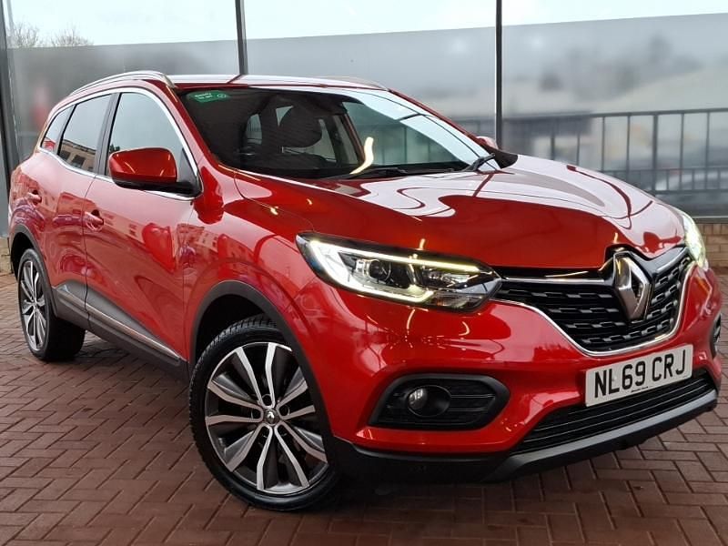 Used Renault Kadjar Iconic 115 HP (84 kW) 2019 Red SUV
