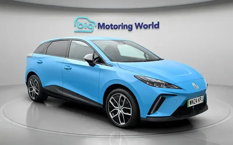 Used MG MG4 EV Trophy 319 kW (435 HP) 2024 Blue Hatchback