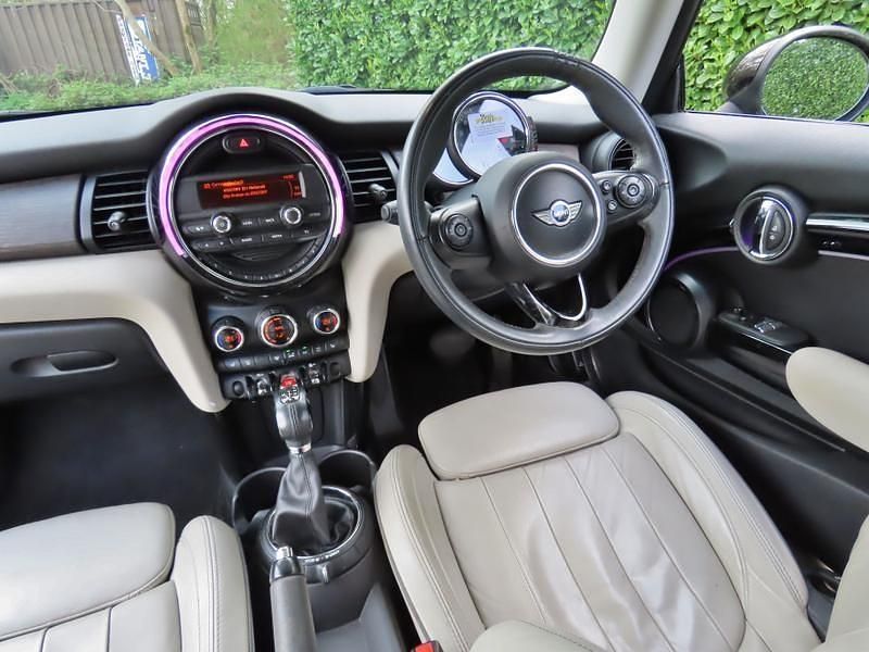 Używany Mini Cooper Hatch 136 KM (100 kW) 2016 Zielony Hatchback