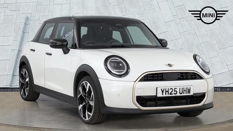 White Used 2025 Mini Cooper Hatch Hatchback | £30,000 - Image 1/4