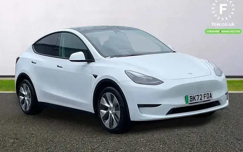 Used Tesla Model Y Long Range AWD 286 kW (389 HP) 2025 SUV