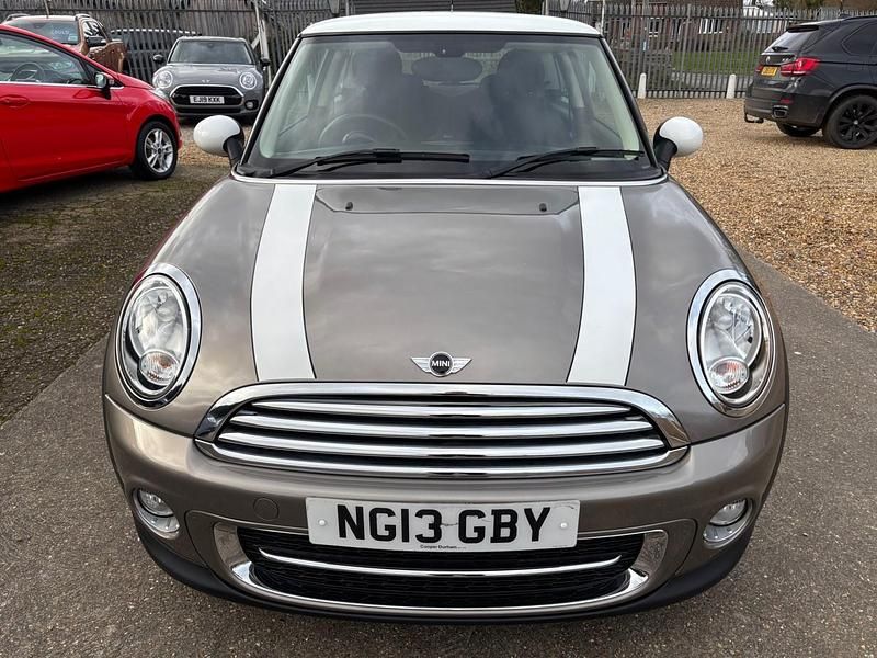 Używany Mini Cooper D Hatch 2013 Srebrny Hatchback