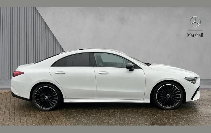 Used Mercedes CLA180 AMG Line Premium Plus 134 HP (98 kW) 2024 White Sedan