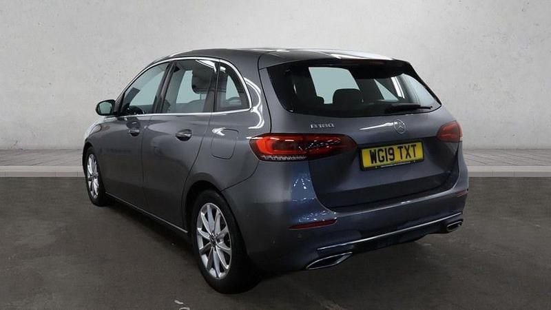 Used Mercedes B180 Executive 136 HP (100 kW) 2019 Grey MPV