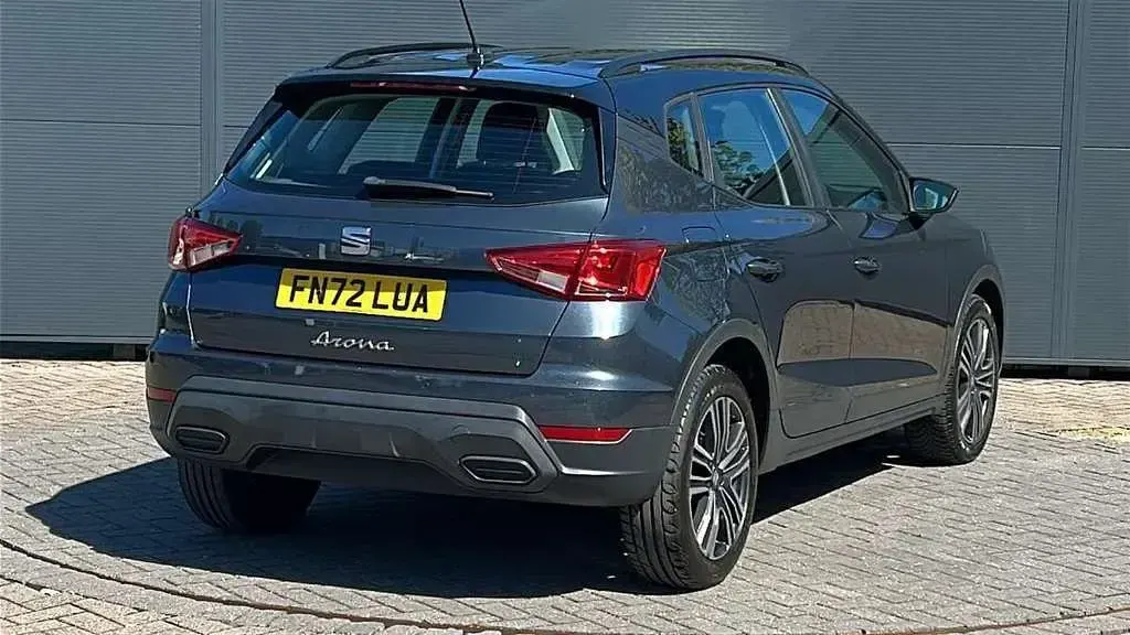 Used Seat Arona SE Technology 94 HP (69 kW) 2022 Grey SUV