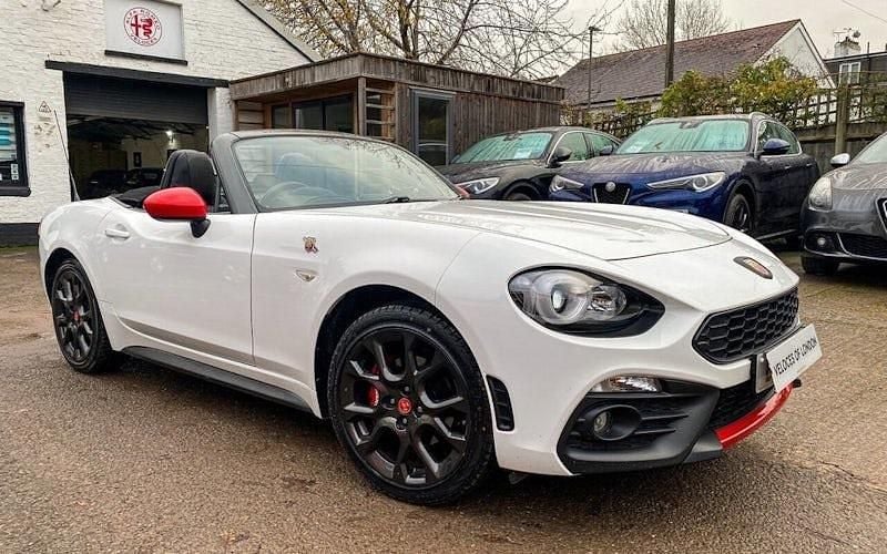 Used Abarth 124 Spider 170 HP (125 kW) 2018 White Cabriolet