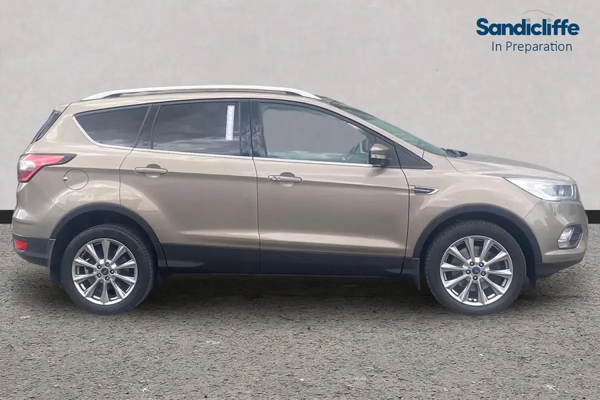 Used Ford Kuga Titanium 180 HP (132 kW) 2019 Silver SUV