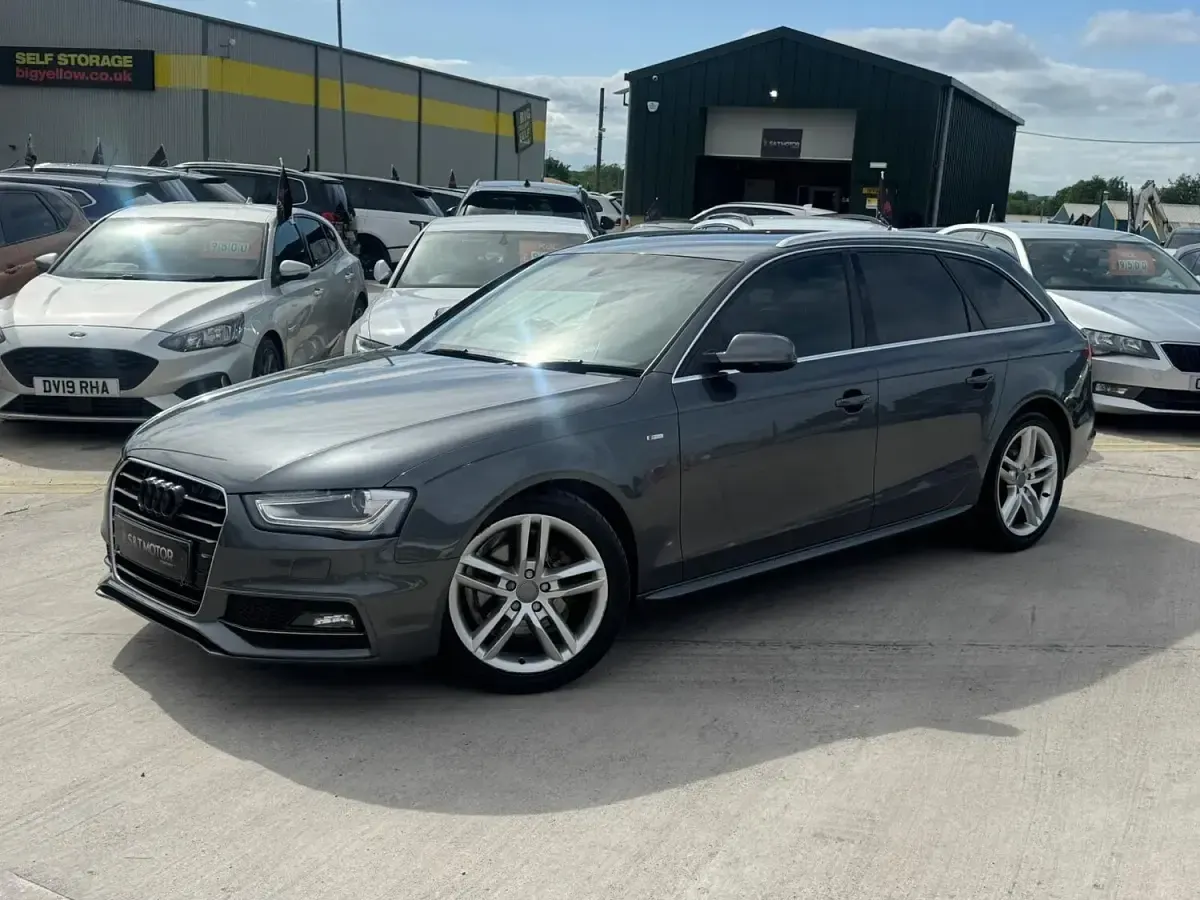 Used Audi A4 S-Line 150 HP (110 kW) 2015 Grey Estate