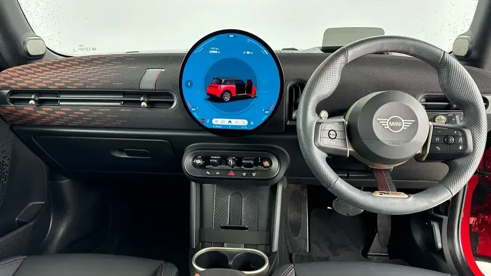 Used Mini Cooper S Hatch 201 HP (147 kW) 2024 Red Hatchback
