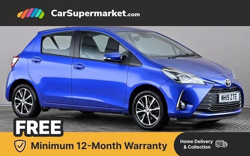 Used Toyota Yaris 111 HP (81 kW) 2019 Blue Hatchback