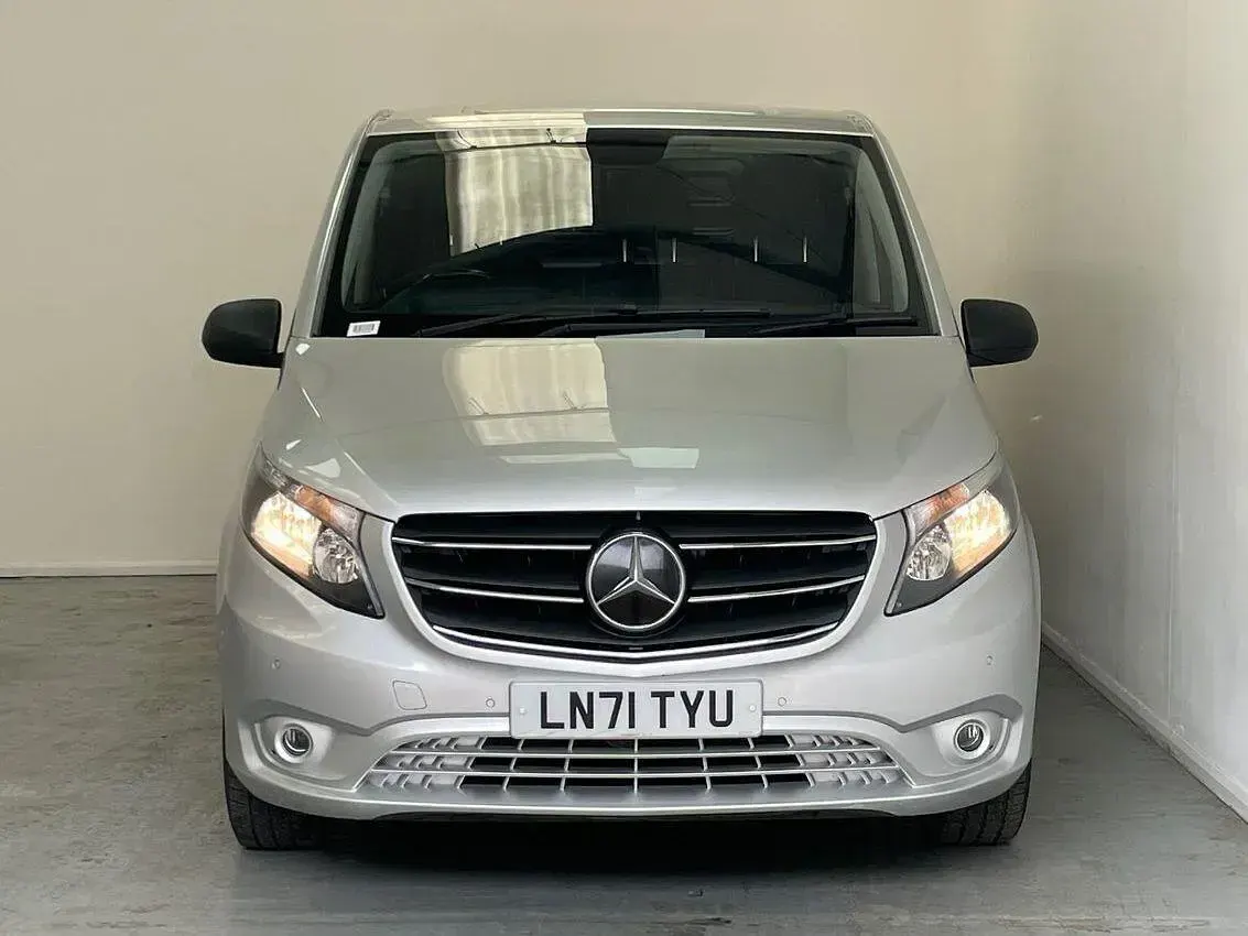 Used Mercedes Vito Premium 136 HP (100 kW) 2021 Silver Van