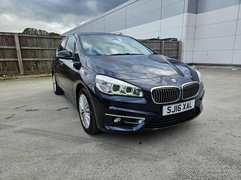 Used BMW 225 Luxury Line 2016 Blue Hatchback