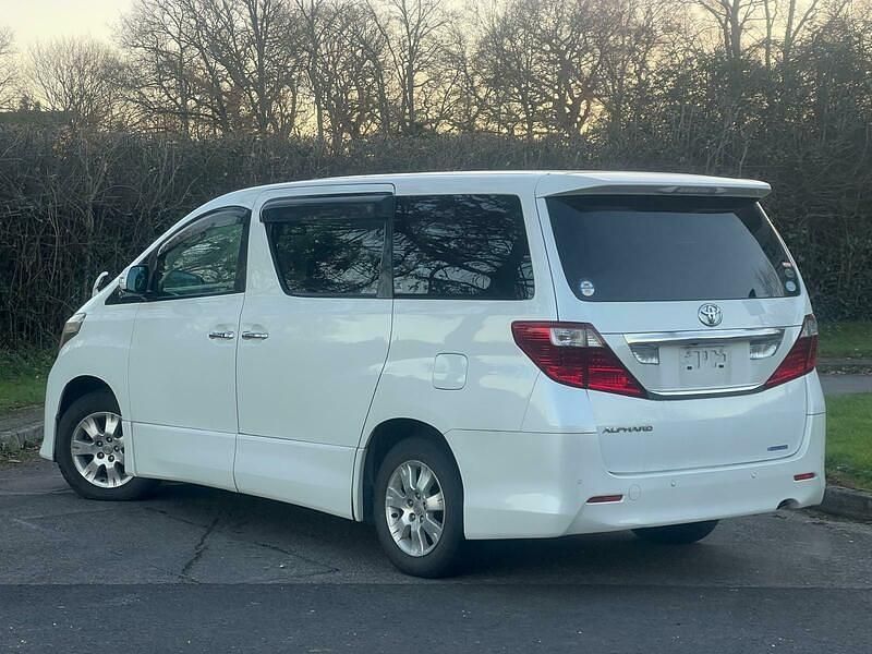Usado Toyota Alphard 2008 Blanco Monovolumen