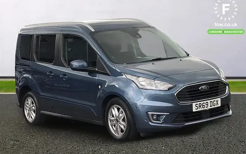 Used Ford Tourneo Titanium 120 HP (88 kW) 2021 Estate