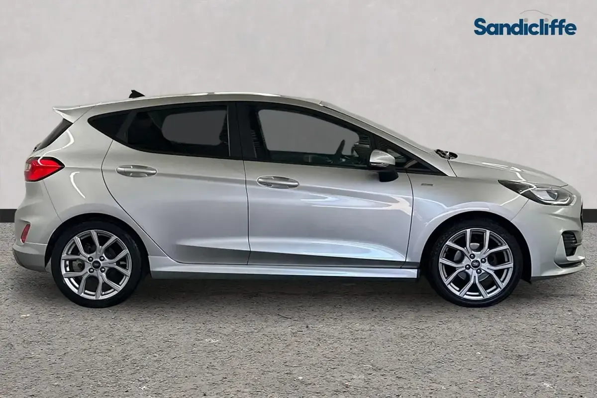 Used Ford Fiesta ST-Line 125 HP (91 kW) 2022 Silver Hatchback