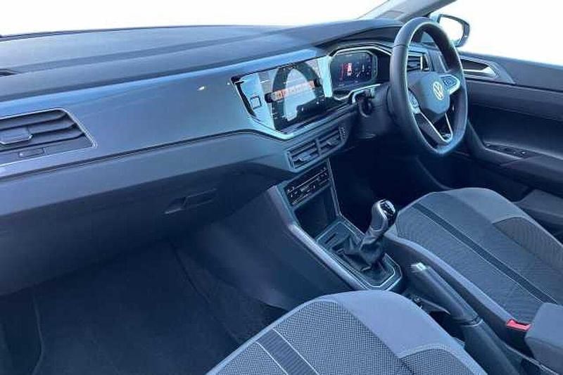 Used VW Polo Style 95 HP (69 kW) 2025 Reflex silver Hatchback