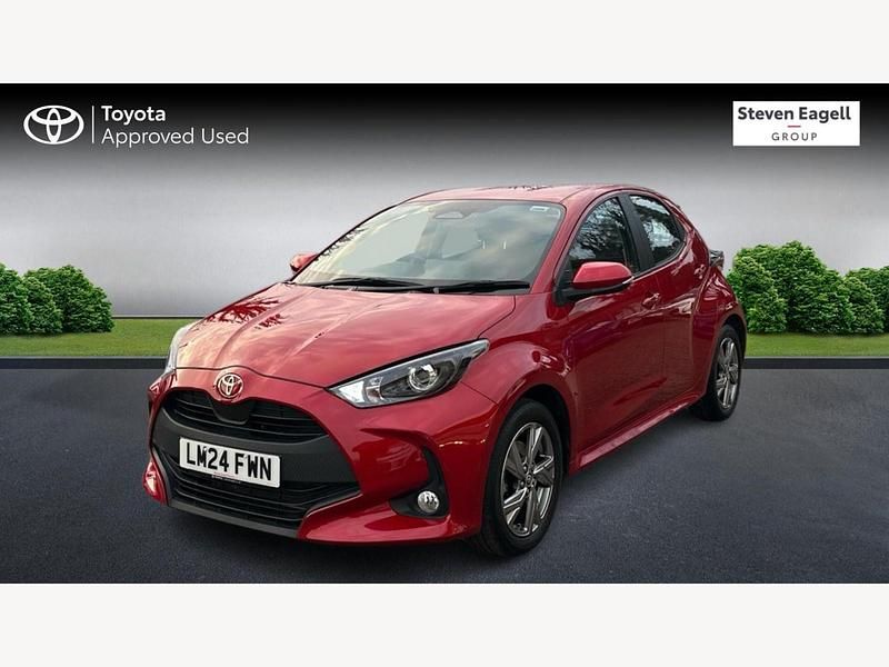 Used Toyota Yaris Hybrid 2024 Red Hatchback