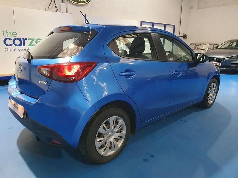 Used Mazda 2 2015 Blue Hatchback