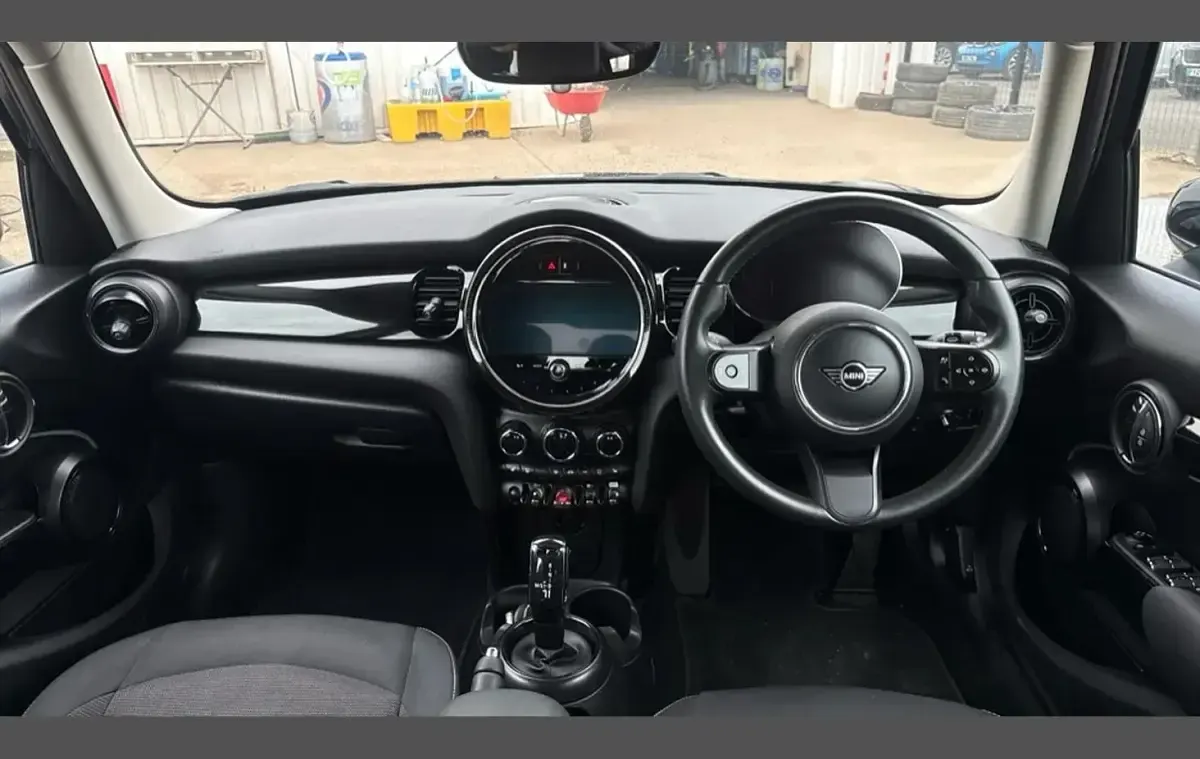 Used Mini Cooper Classic 134 HP (98 kW) 2023 Other Hatchback