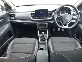 Used Kia Stonic GT-Line S 118 HP (86 kW) 2024 Yellow SUV