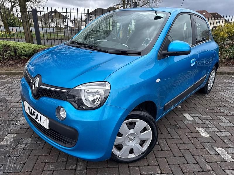 Used Renault Twingo Play 70 HP (51 kW) 2016 Blue Hatchback