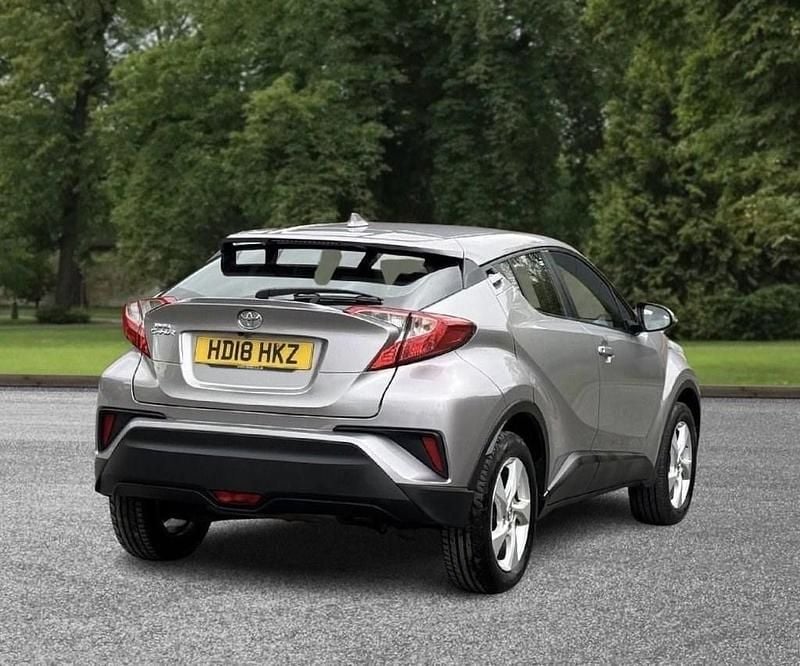 Second-hand Toyota C-HR 116 CP (85 kW) 2018 Argintiu SUV
