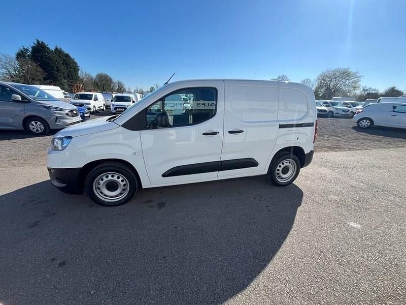 Used Toyota Proace Active 2022 White MPV