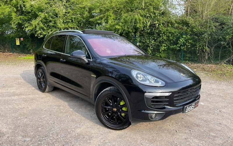 Used 2014 Porsche Cayenne S E-Hybrid SUV | £15,999 - Image 1/4