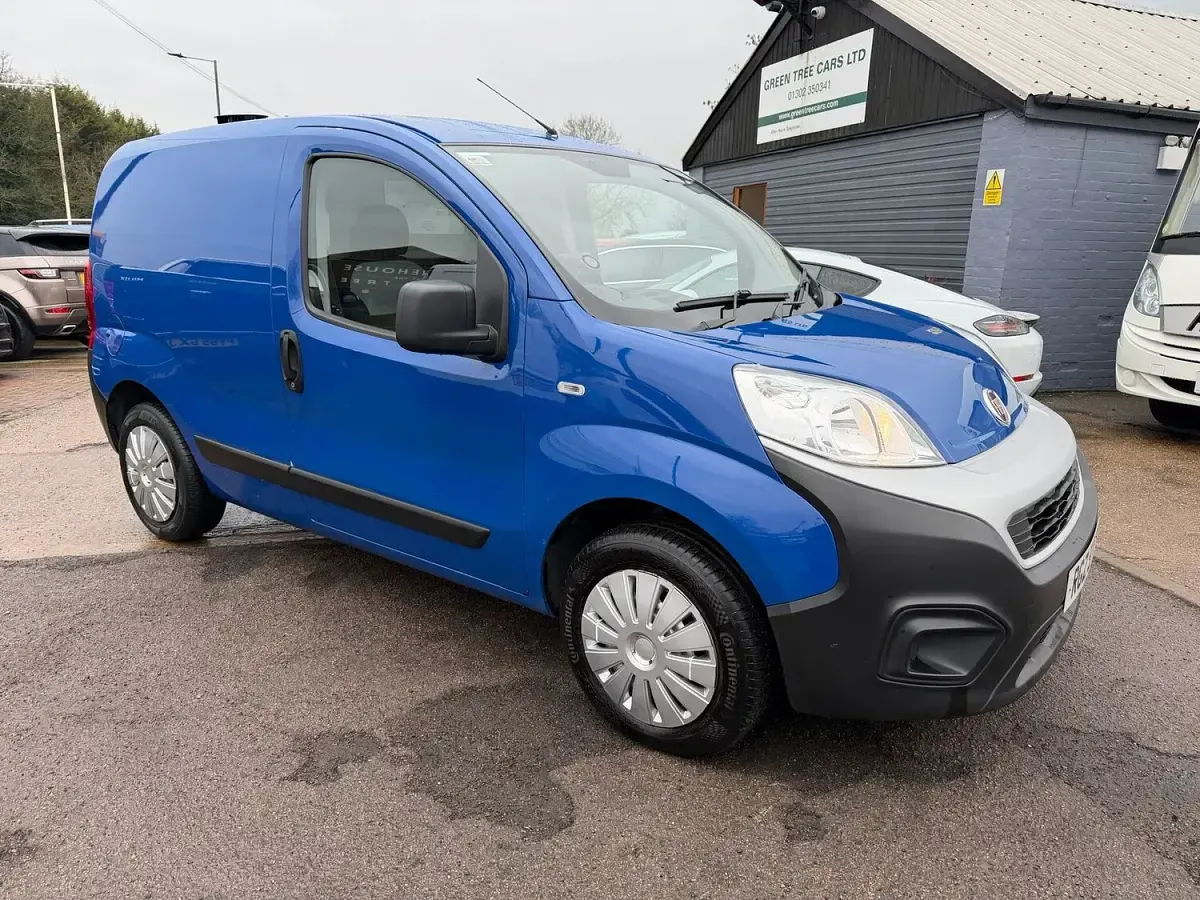 Used Fiat Fiorino 80 HP (58 kW) 2020 Blue MPV
