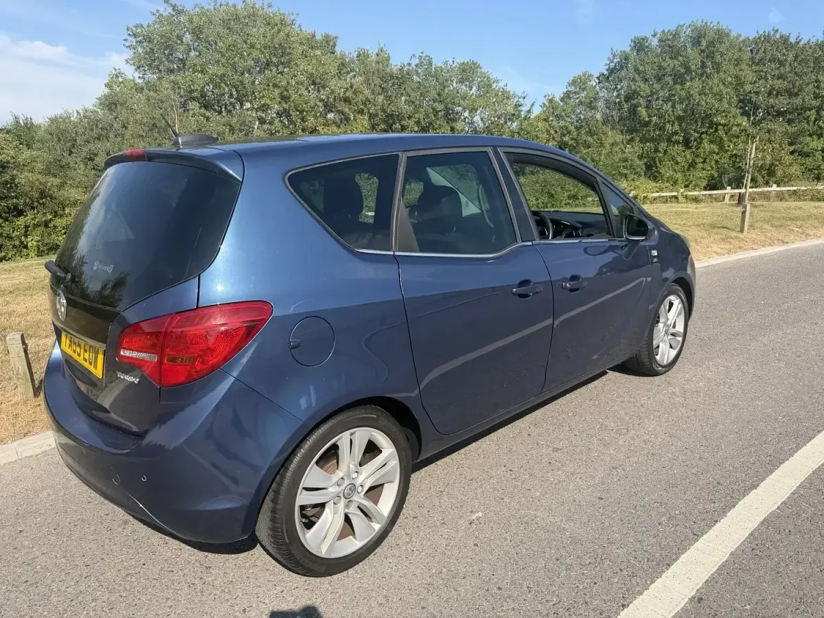 Used Vauxhall Meriva 2016 Blue MPV