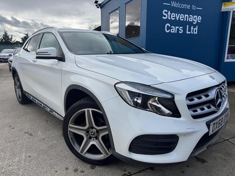 White Used 2018 Mercedes GLA200 AMG line SUV | £15,995 (Fair price) - Image 1/4